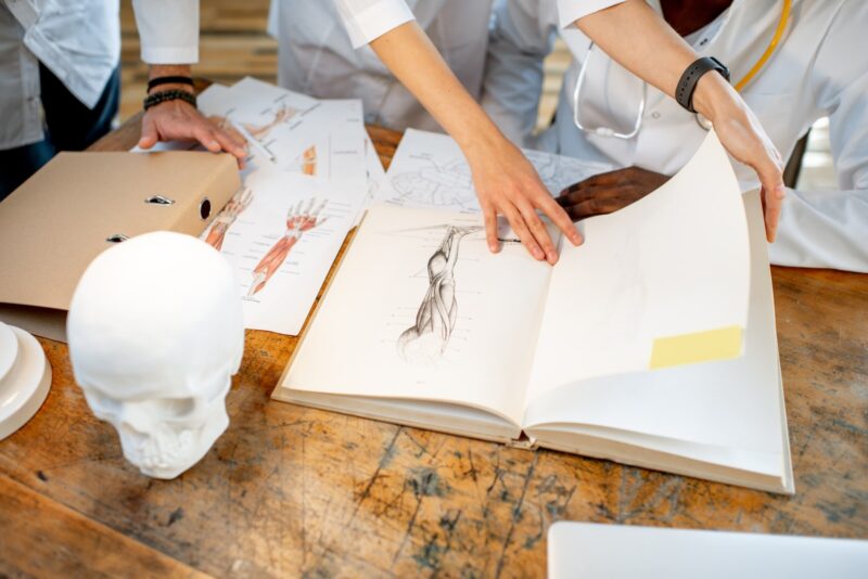 Medizin studieren ohne Abitur.